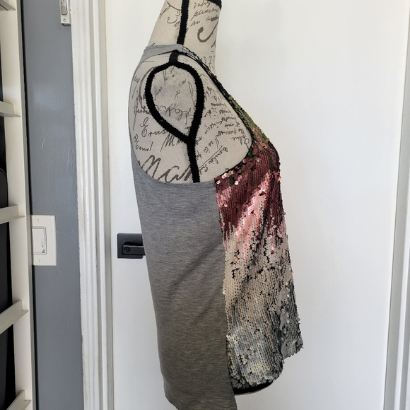 NWOT Elizabeth and James Marla Ombre Sequin Embellished Tank Top Size S - Picture 9 of 10